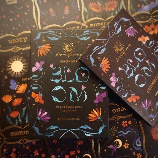 Bloom Oracle Card - Shelfscape
